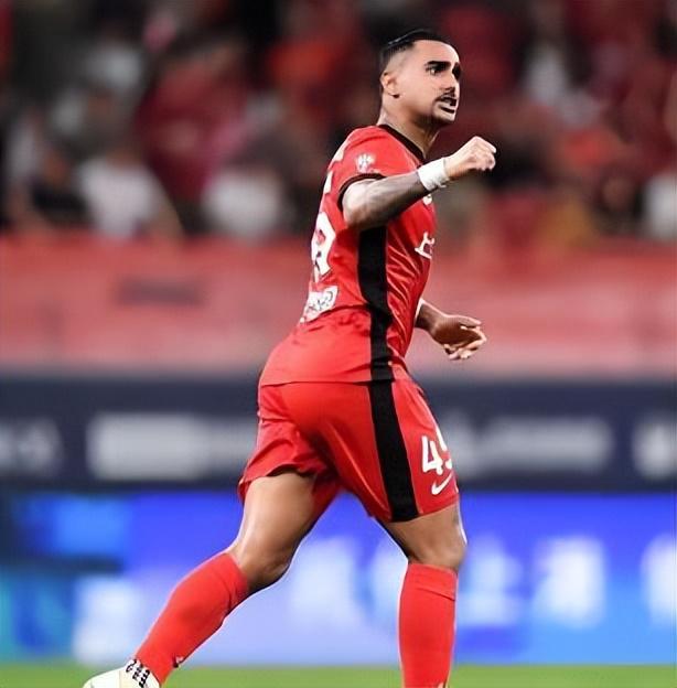 世界杯在线观看-上港功勋外援1月16日官宣发声!正式告别俱乐部,已现身新东家